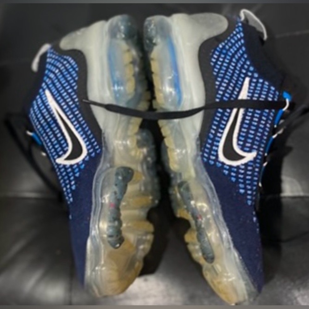 Nike Navy and Black Running Shoes 4.5Y - Picture 14 of 15